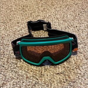 SMITH Green Goggles with Brown Lens
